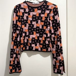 Zara Geometric Bell Sleeve Sweater Size Small